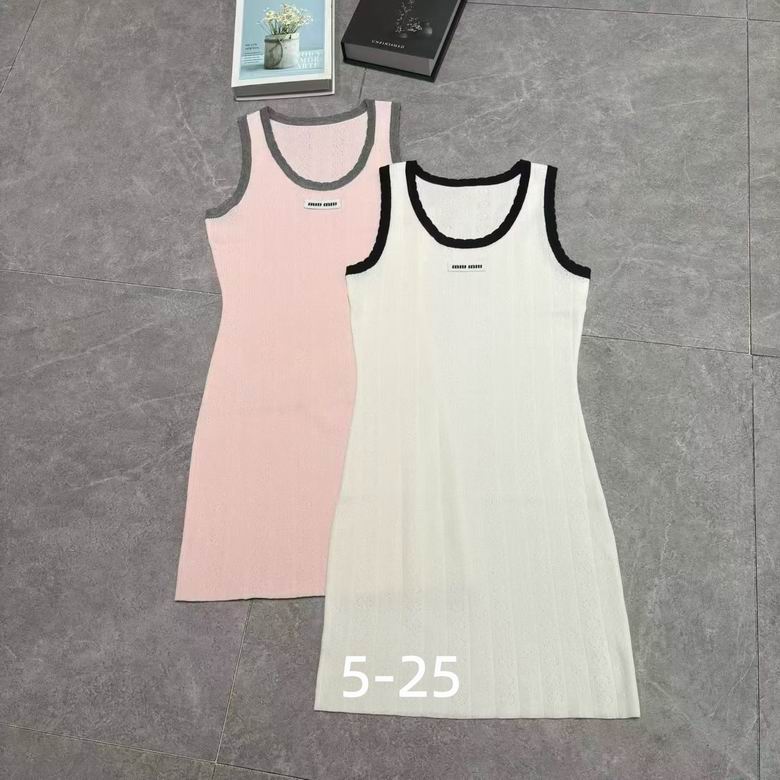 MiuMiu S-XL 52